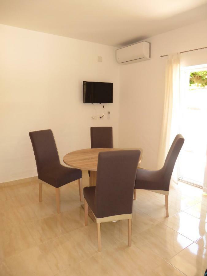 Luka Apartments Biograd Na Moru Ngoại thất bức ảnh